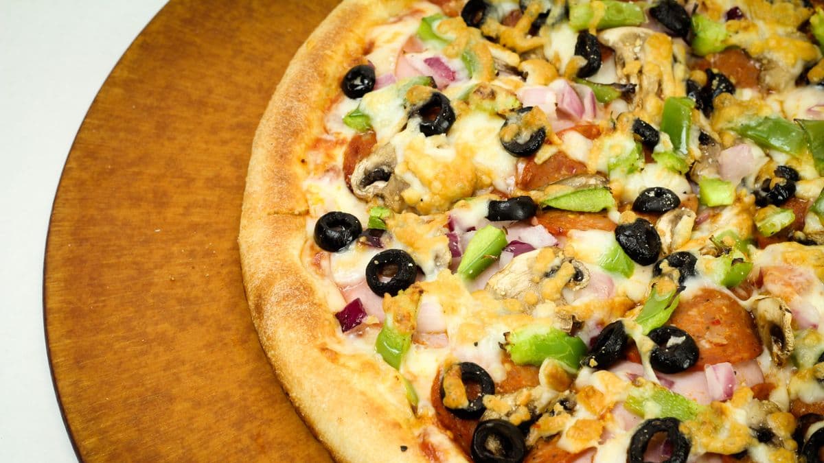 Ricardo's Classic Pizza