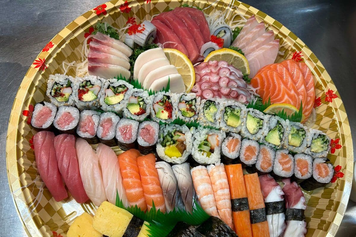 T2. Sashimi, Sushi, and Maki (72 pcs)