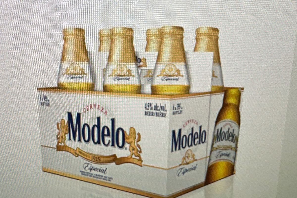 Modelo Especial Beer (6 x 355 ml Bottles)