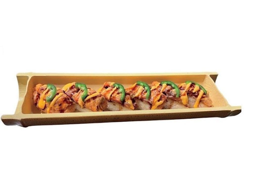 Crispy Spicy Salmon Oshi (6pcs)