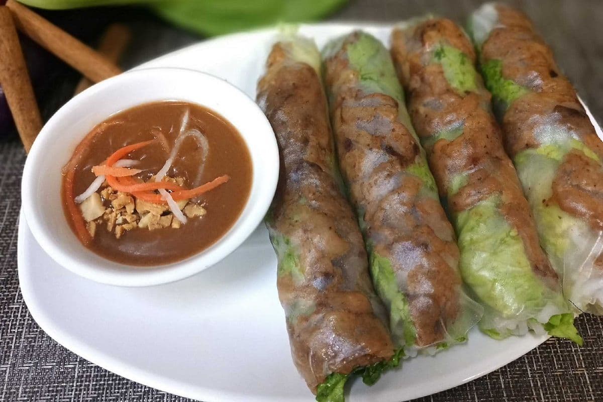 102. Fresh Rolls with Grilled Pork
