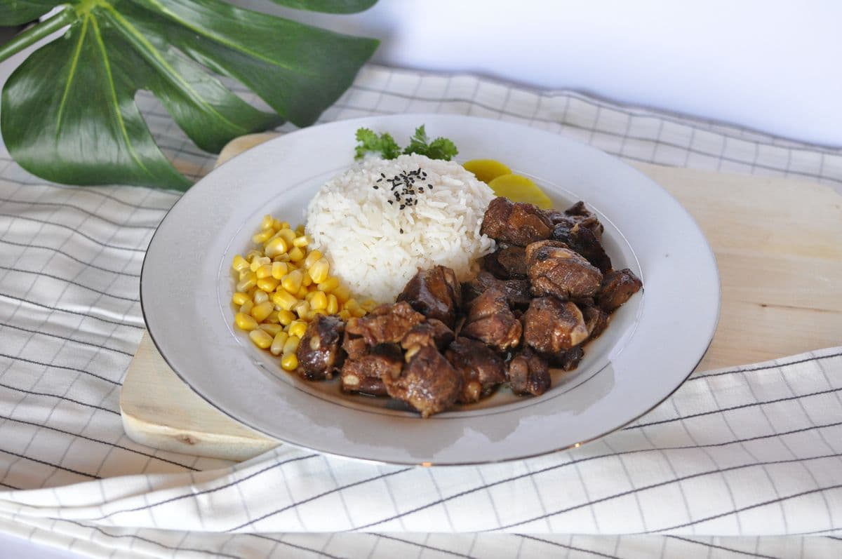Spare Ribs with Black Bean Sauce on Rice