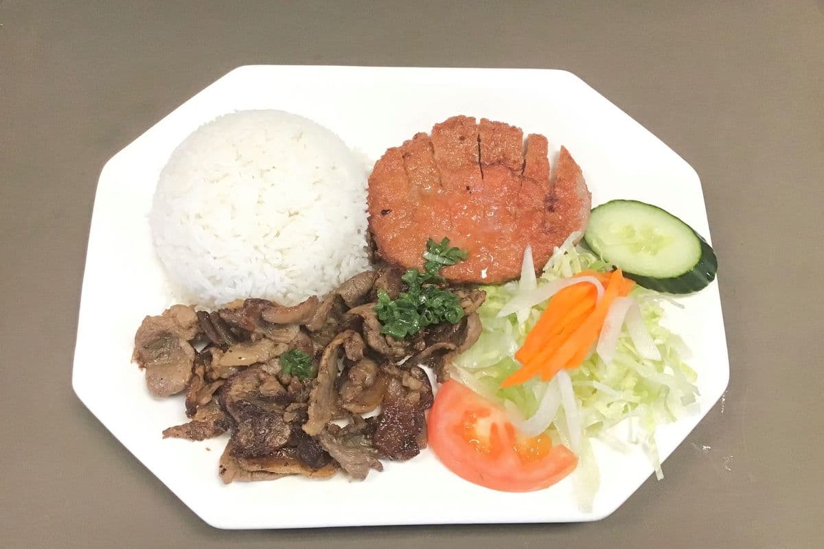 C11. Grilled Lemongrass Pork Slices & Grilled Minced Pork on Steamed Rice / Cơm Thịt Heo Nướng Xả, Nem Nướng