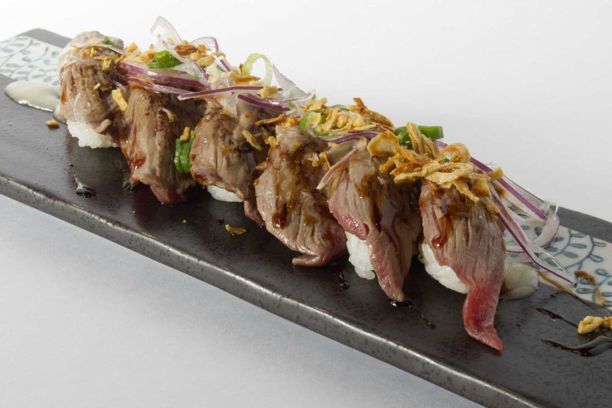 Beef Aburi Sushi (6pc)