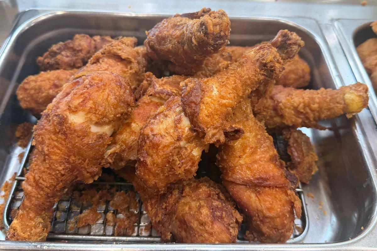 "*NEW* (6pcs) Fried Chicken Drumsticks