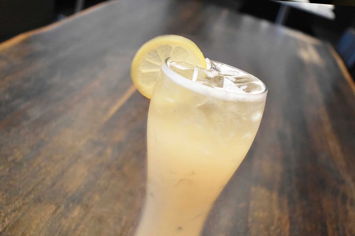 Yakult Lemon Ice With Aloe 檸檬蘆薈多多