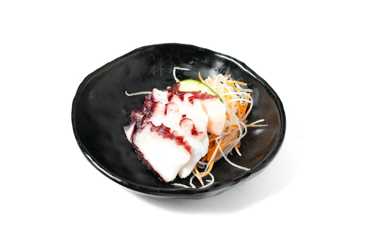 Octopus Sashimi (4 pcs)