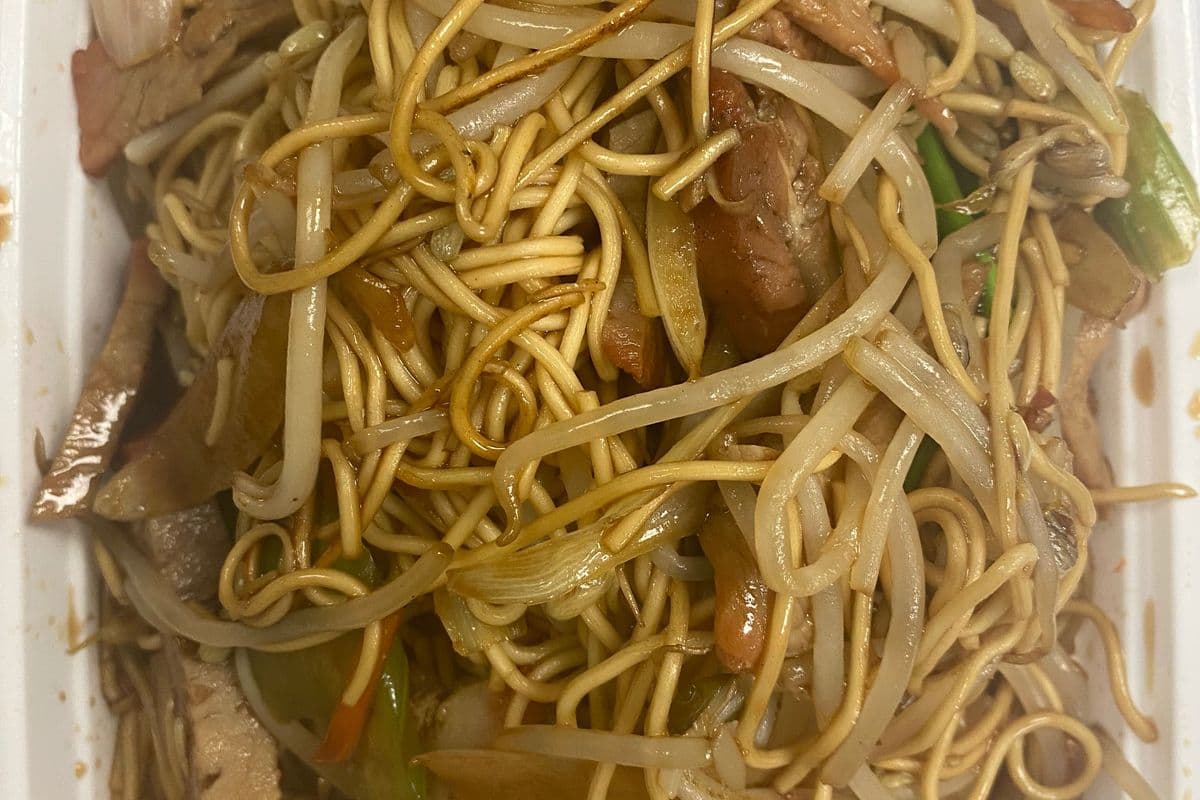 BBQ Pork Lo Mein