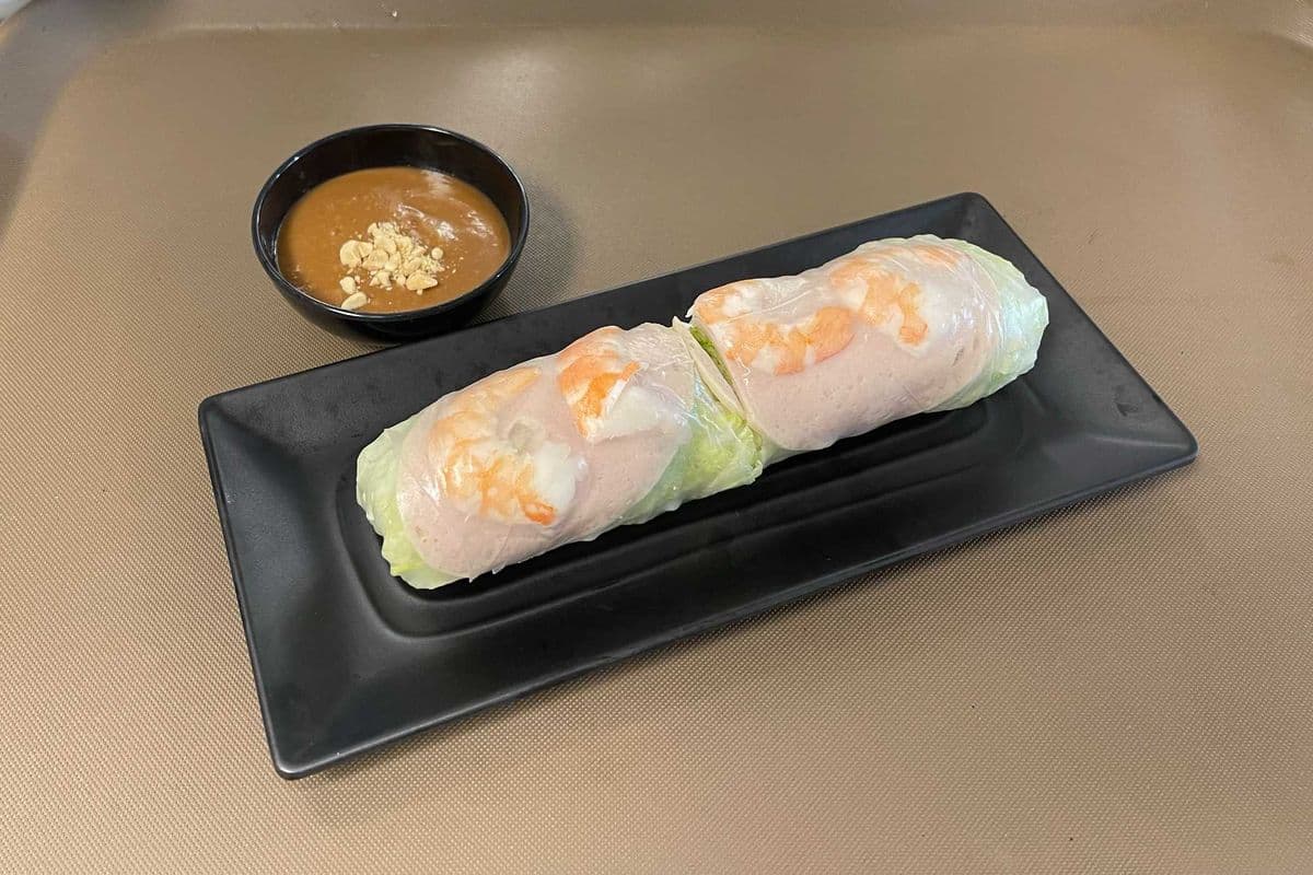 02. Shrimp & Pork Ham Salad Roll / Gỏi Cuốn (1 pcs)