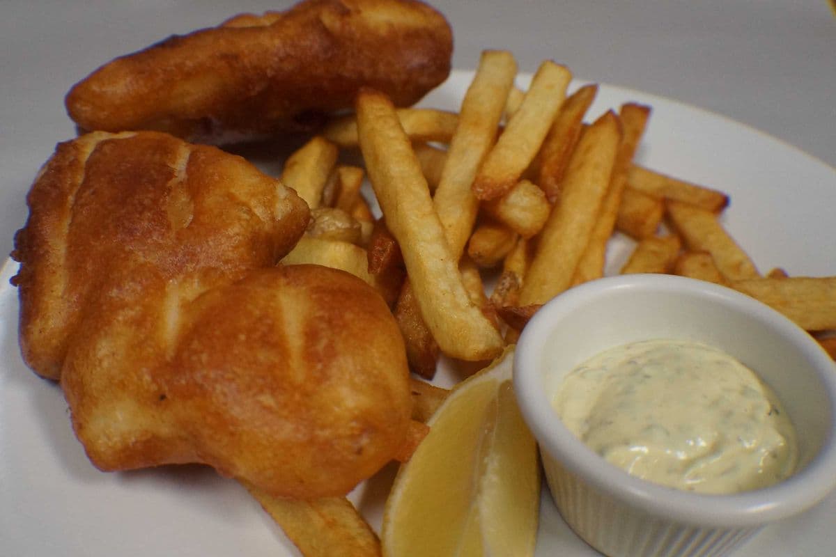 2 pc. Halibut & Chips