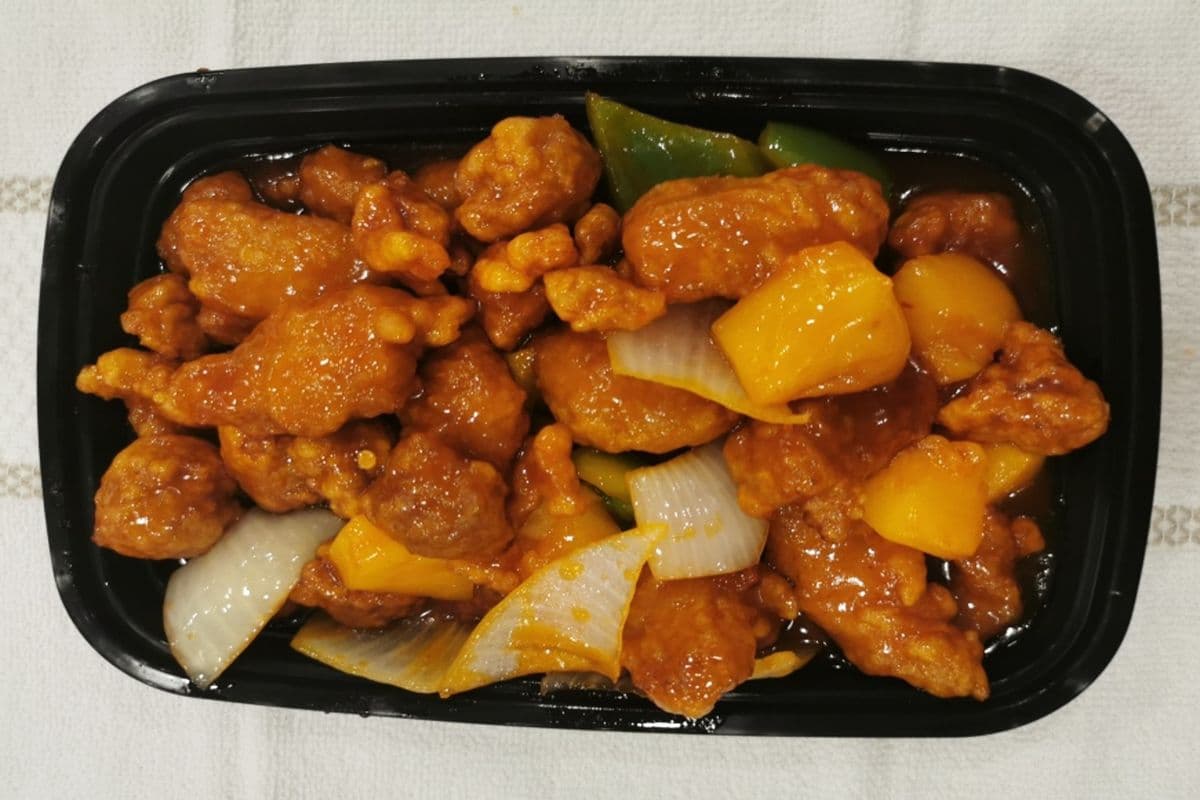 87. Sweet and Sour Boneless Pork with Pineapple 菠萝咕噜肉