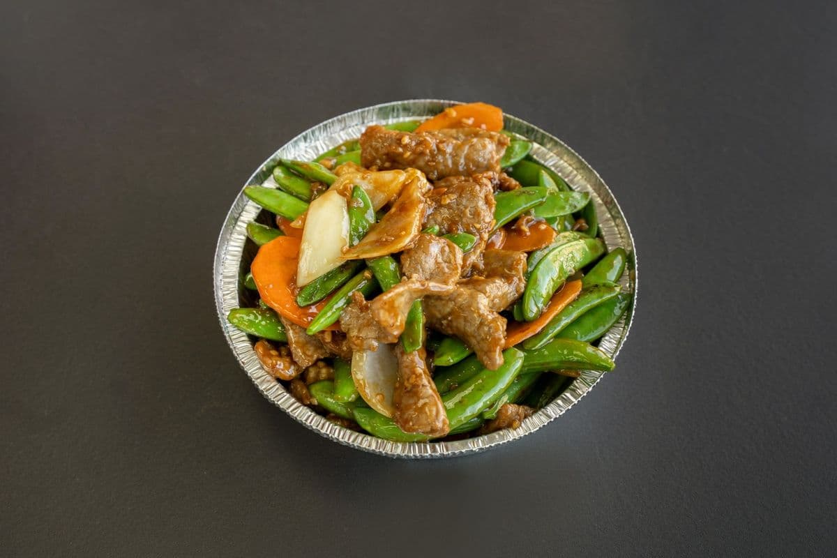 43. Sliced Beef with Snow Peas