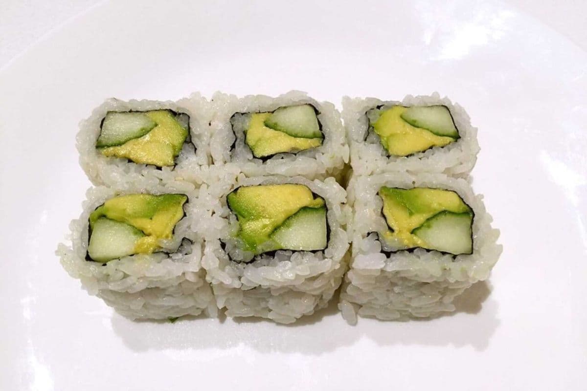 C27. Cucumber Avocado Roll (6 pcs)
