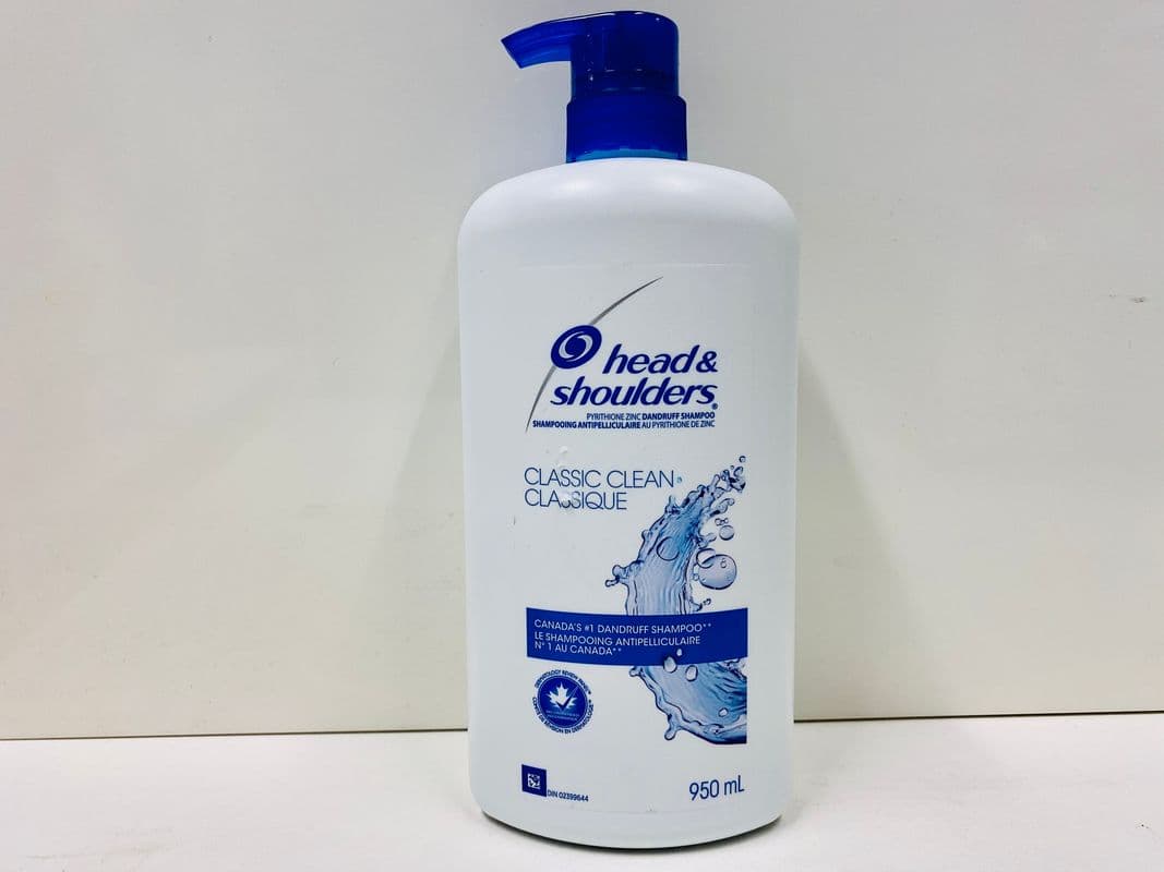 Head and Shoulders Shampoo (950 gm)