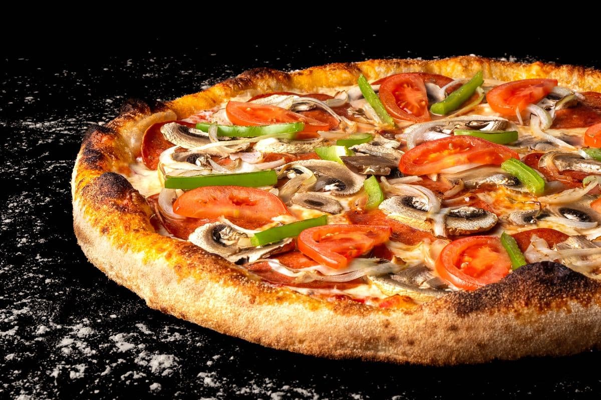 Small Deluxe Pizza