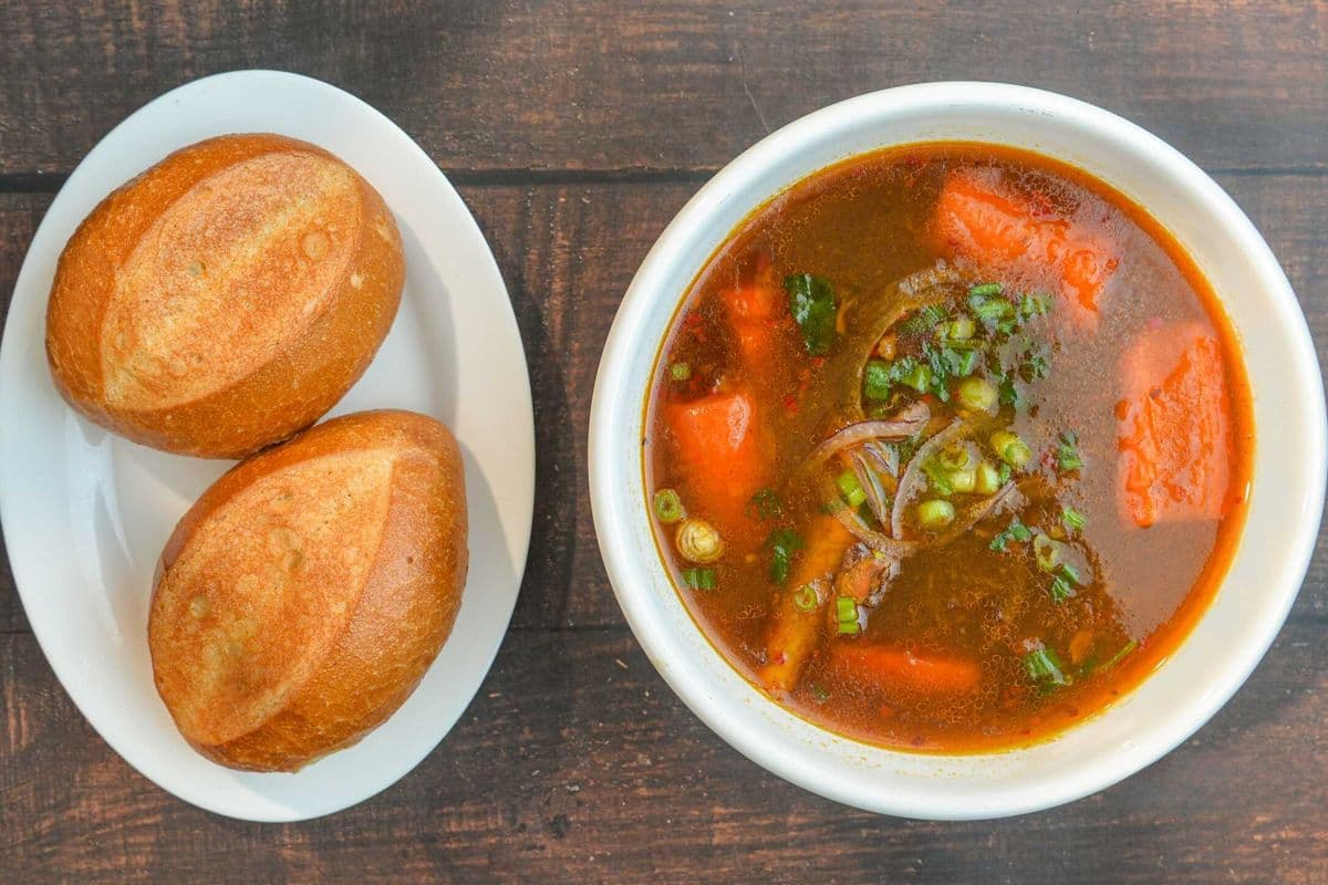 27. Vietnamese Braised Beef Stew with Bread