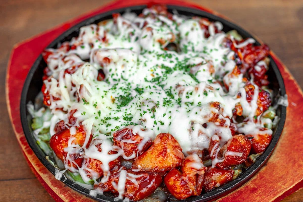 Cheese Buldak (치즈 불닭)
