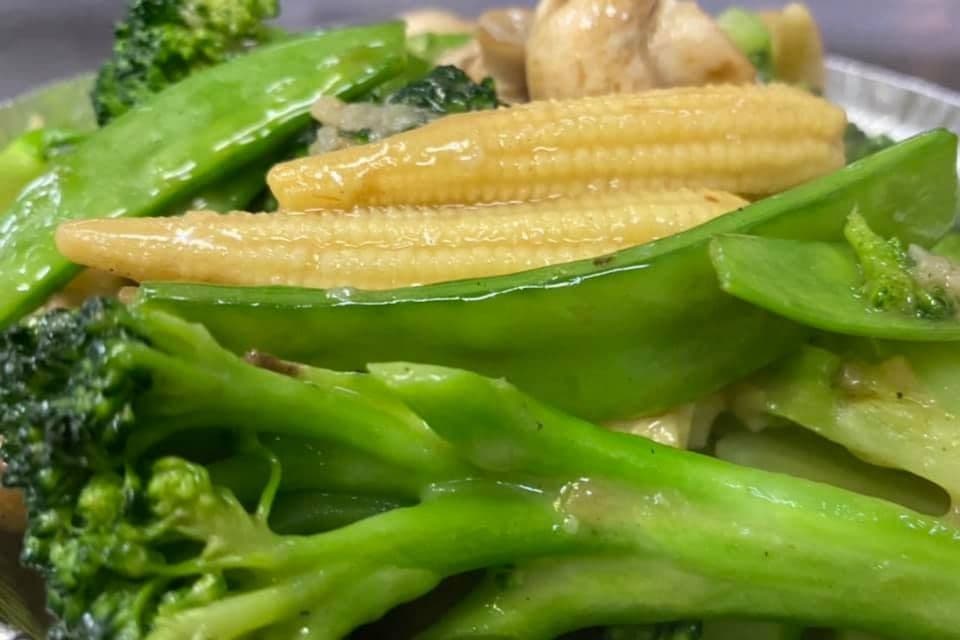 81. Four Kinds of Vegetables with Garlic Sauce