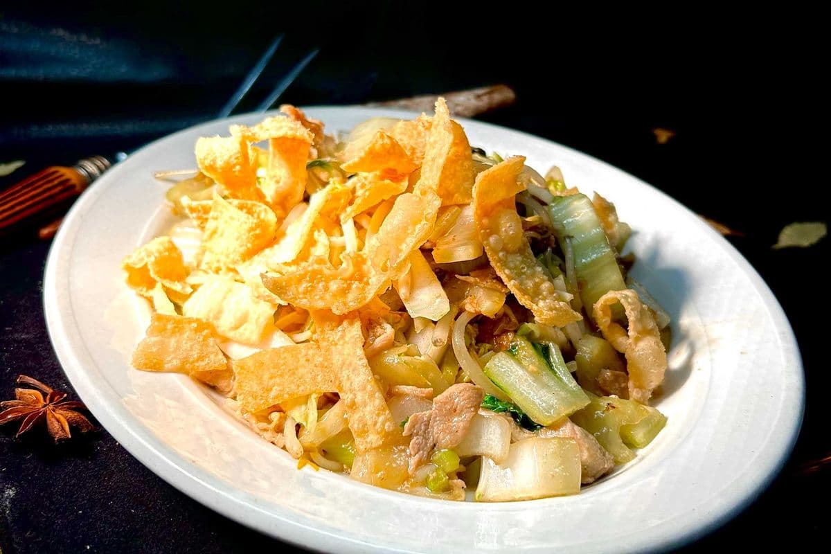 Chicken chop suey and crispy noodle top.