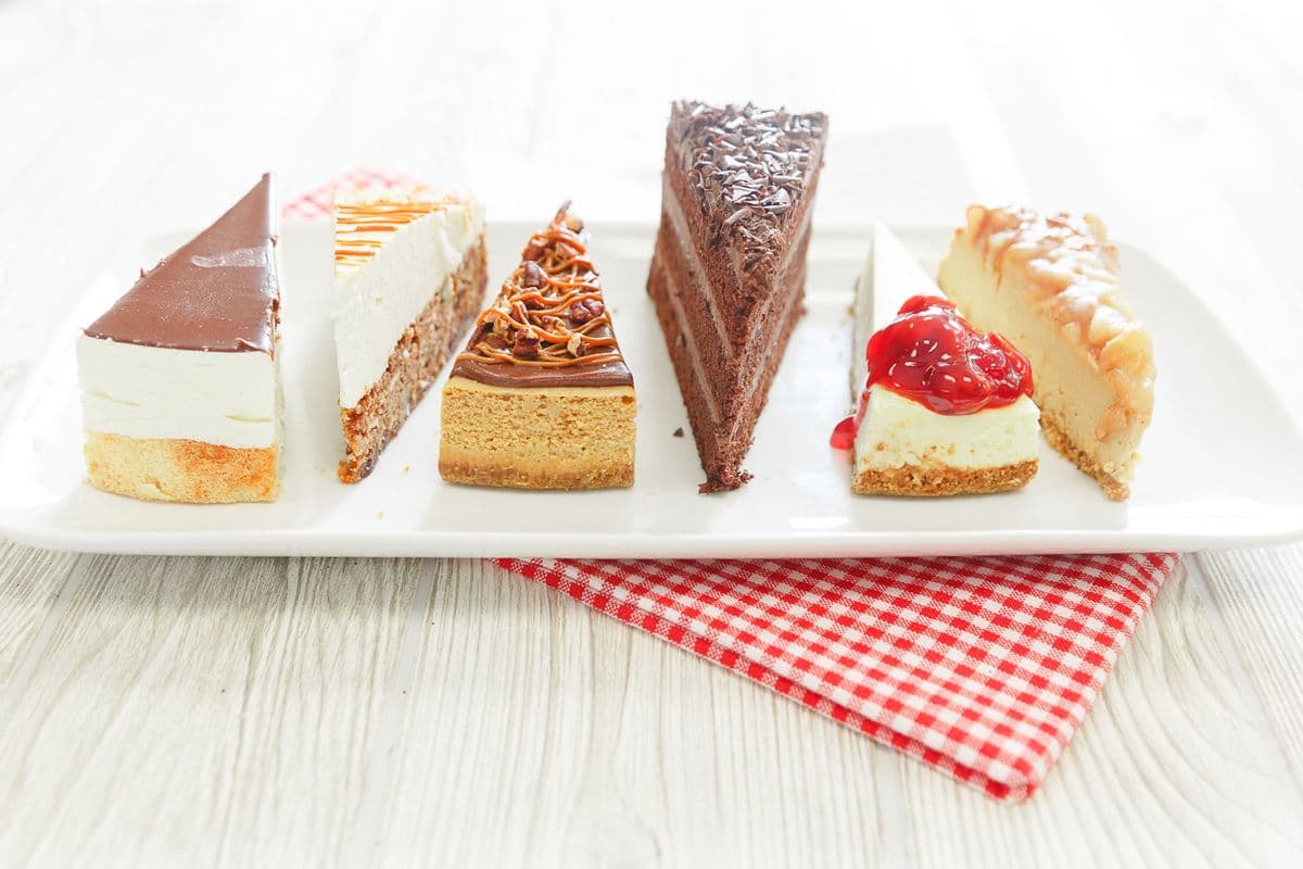 4 Assorted Cake/Cheesecake Slices