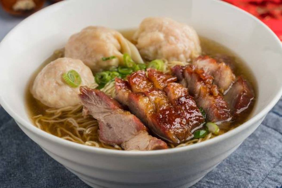 Shrimp Wonton and BBQ Pork and Chicken with Egg Noodle in Soup