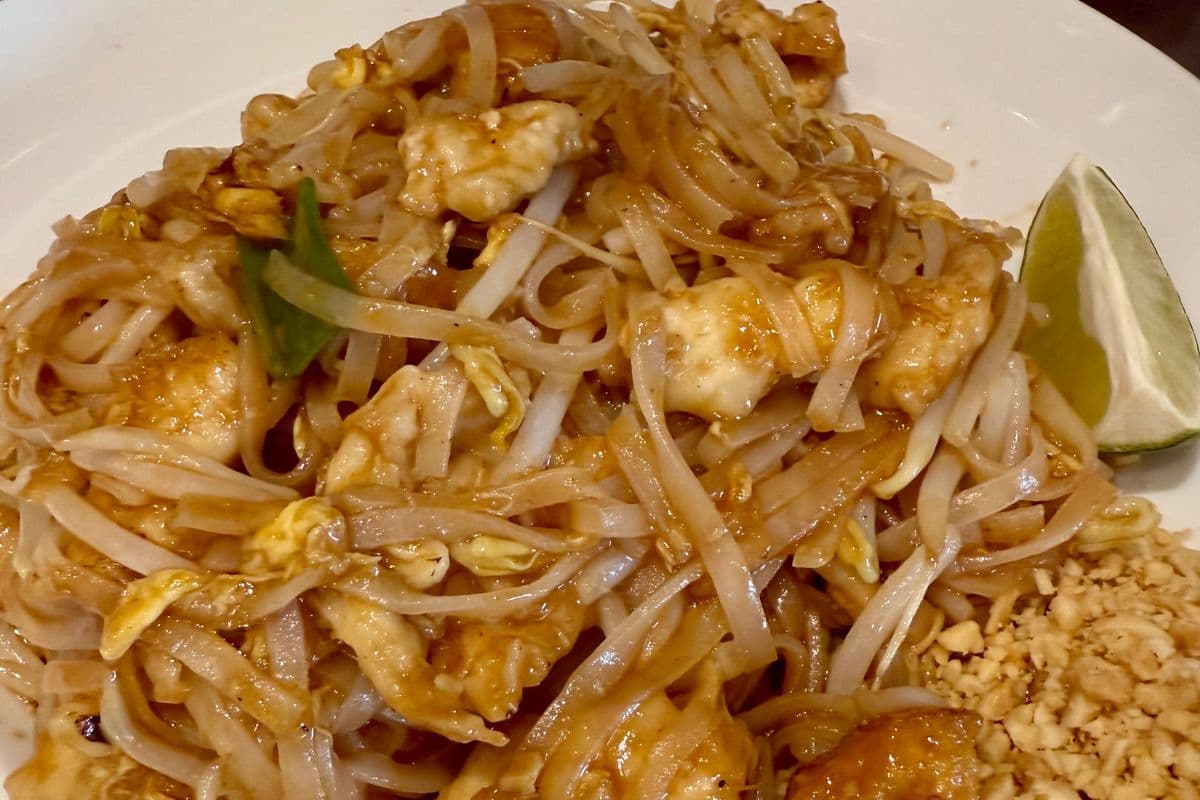 75 Pad Thai