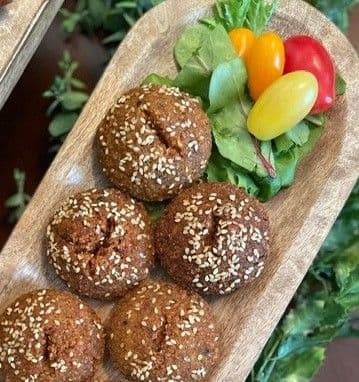 Five Pieces Alsham Falafel with One Pita Bread, Pickles, Tahini Sauce, Hummus Dip, and Pop