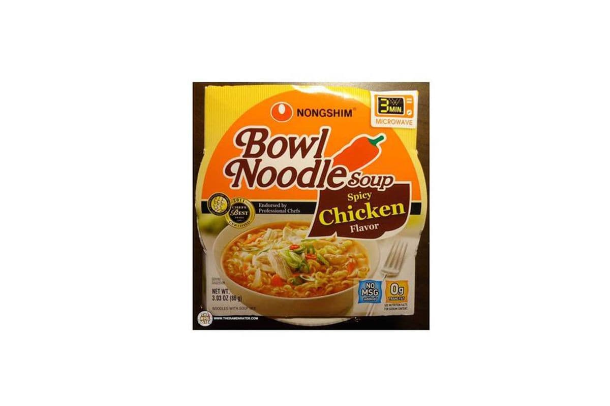 Nongshim Bowl Noodle Spicy Chicken Flavour 86g