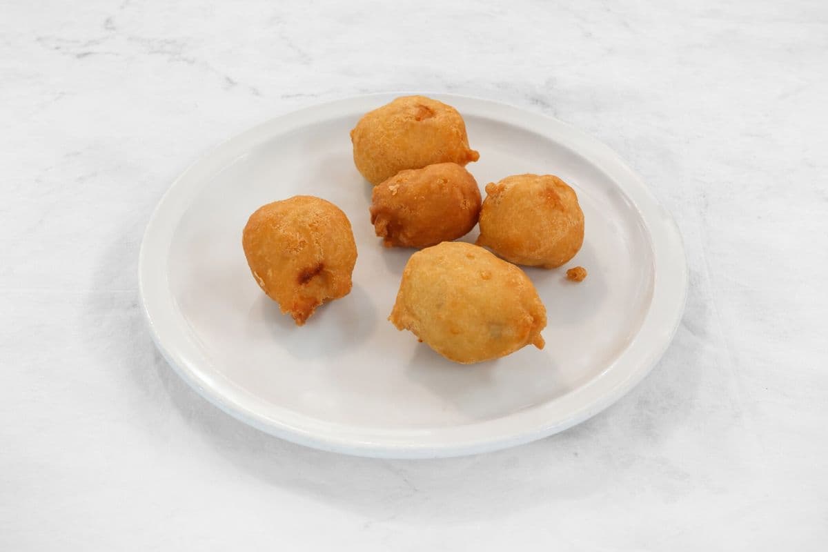 32. Chicken Balls With Sweet’n Sour Sauce