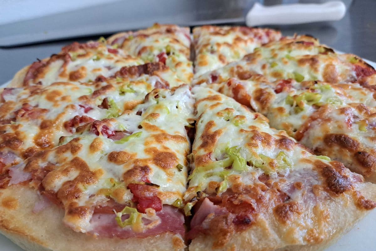 THIN 12"-Crust Sweet Heat Pizza