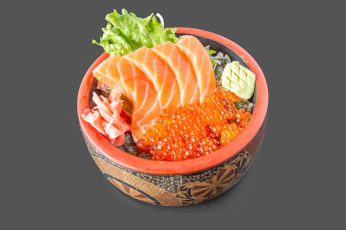 Salmon and Ikura Don