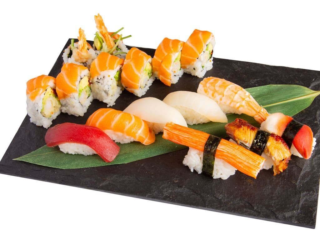 C03 Sushi Set C (16 pcs)