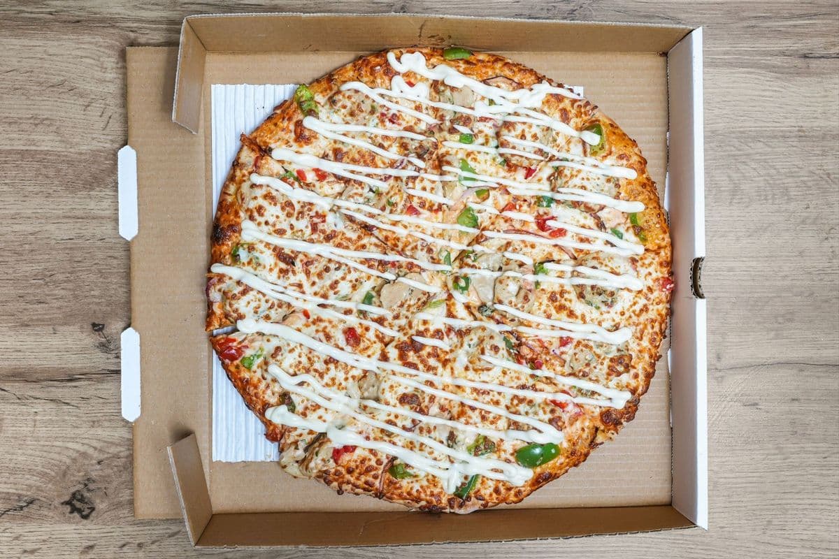 Medium Hawaiian Pizza