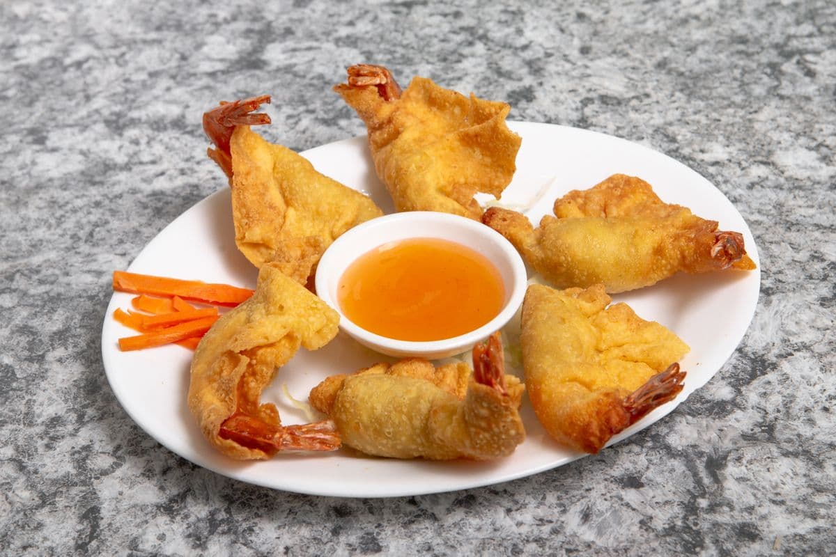 A7. Deep-Fried Pork and Shrimp Wontons (Six Pieces)