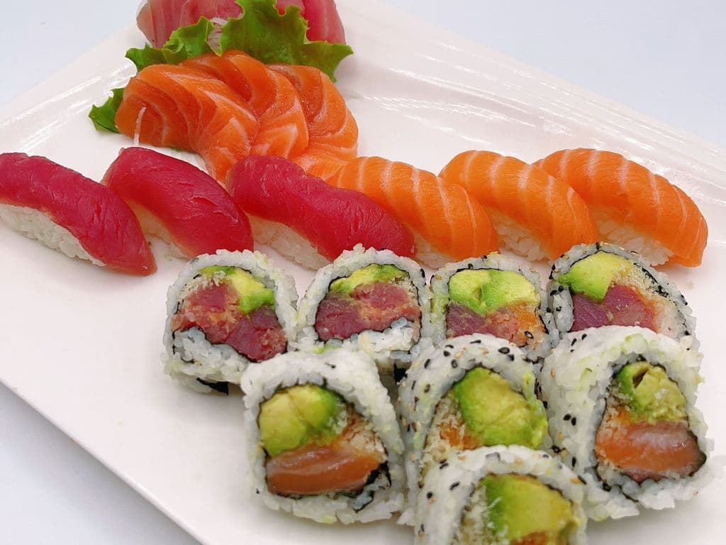 Tuna and Salmon Only(16Pcs)**