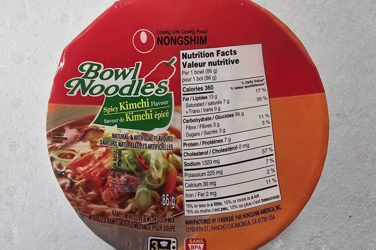 Nongshim Bowl Noodles Spicy Kimchi Flavour (86g)