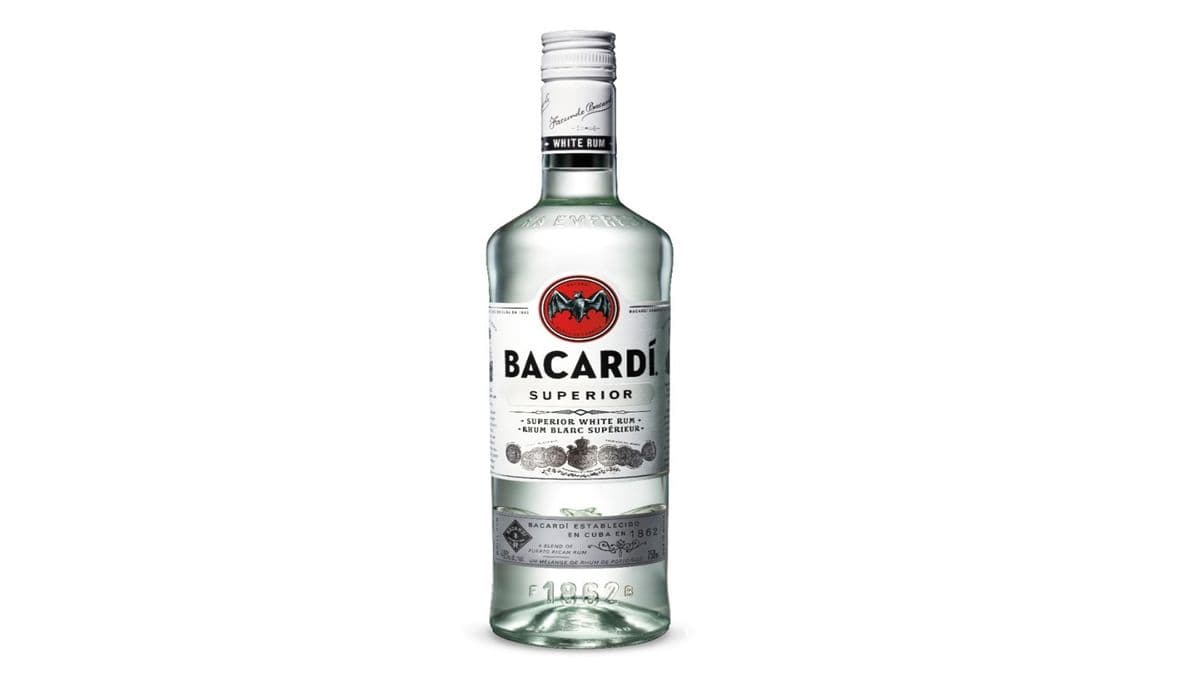 Bacardi White (750 ml) (1 x 750ML)
