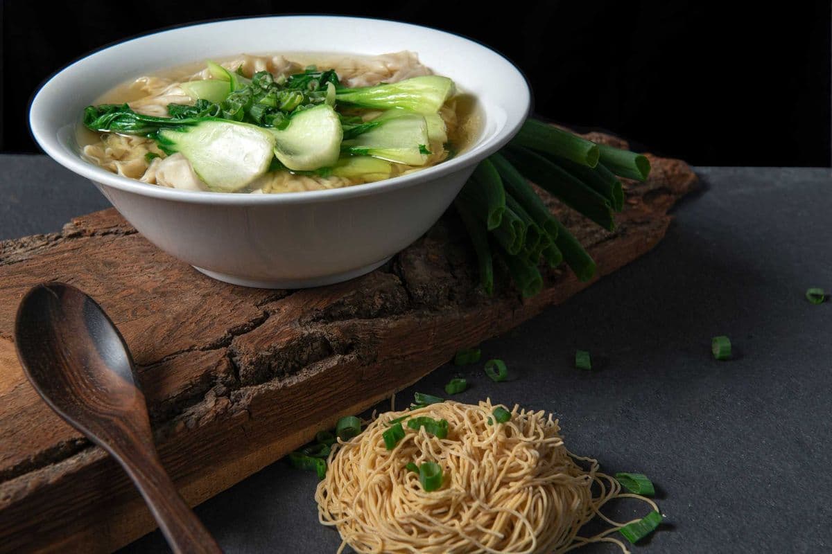 Wonton Egg Noodle Soup