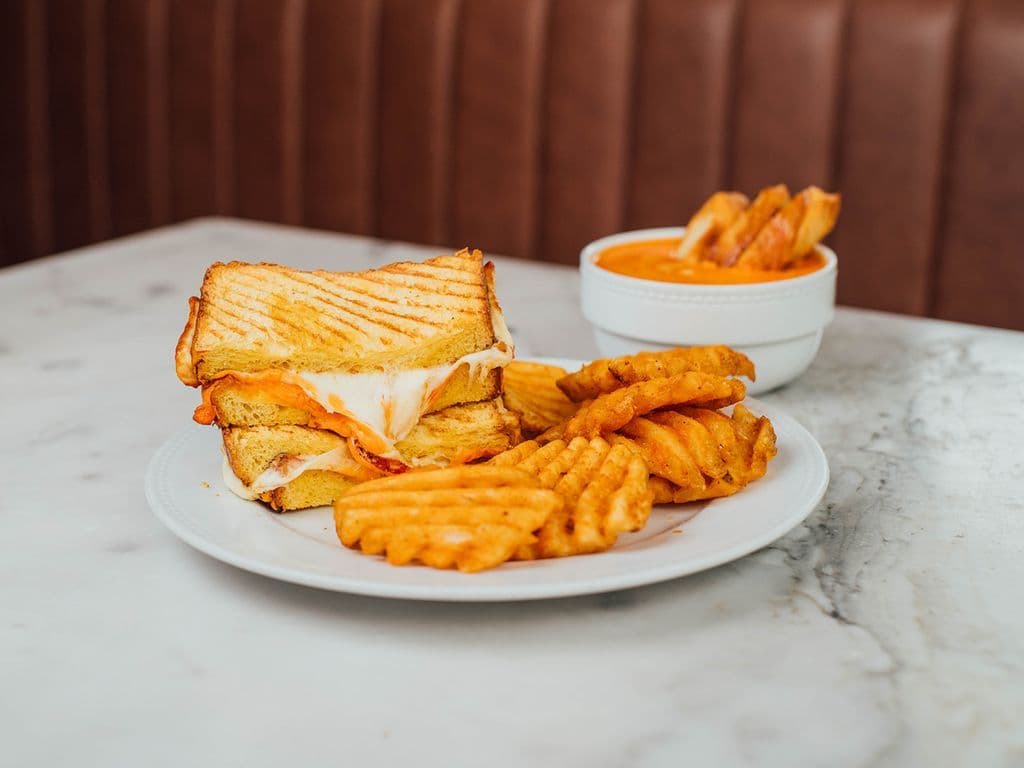 Trio de fromages grillés | Grilled Cheese Trio