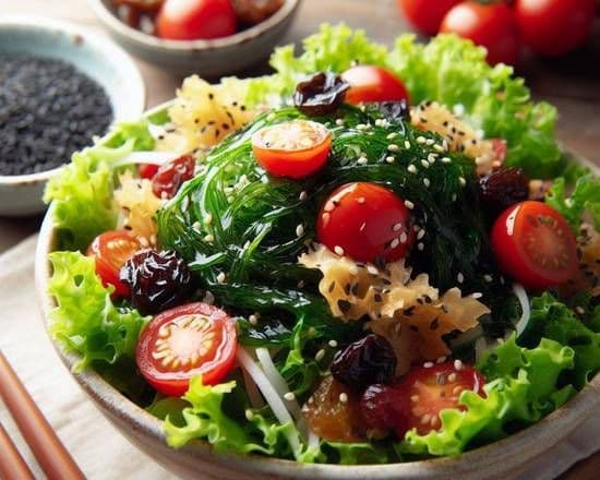 2.  Seaweed Salad / Salade d’algues 