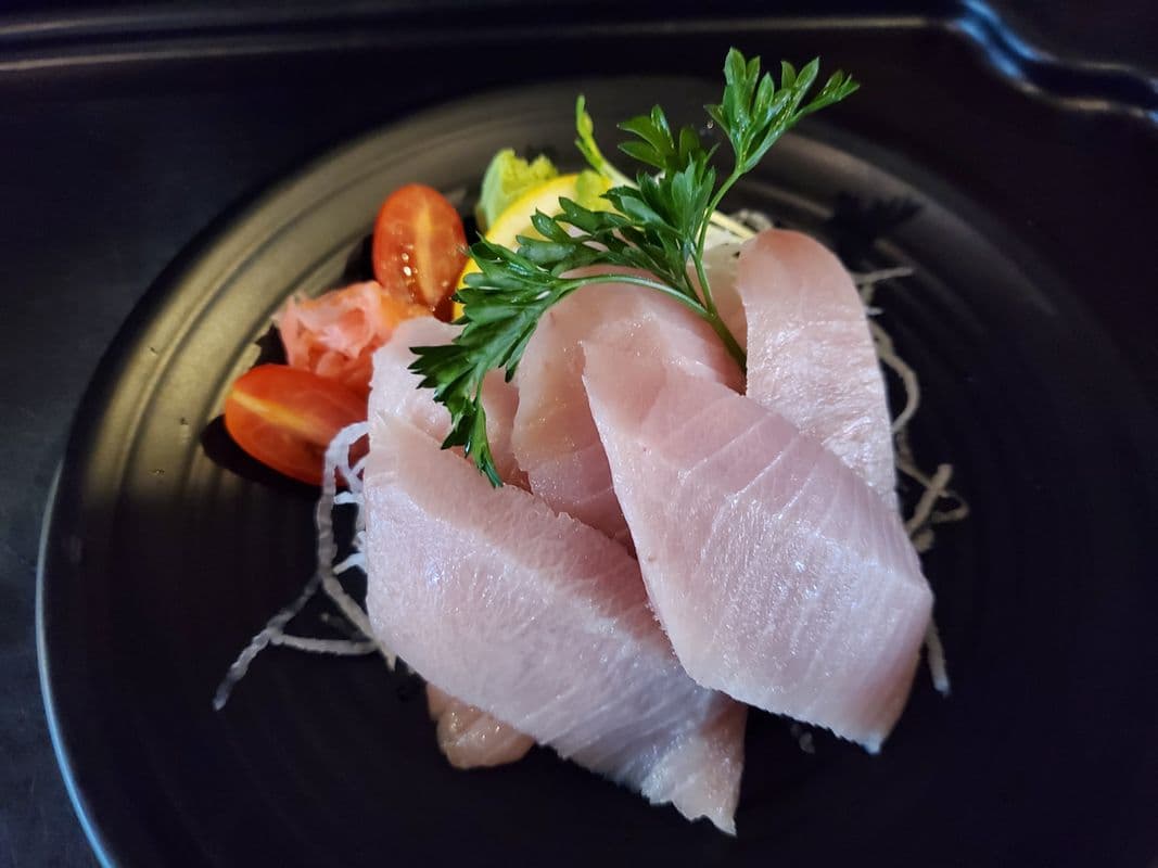 Toro Sashimi (9pcs)