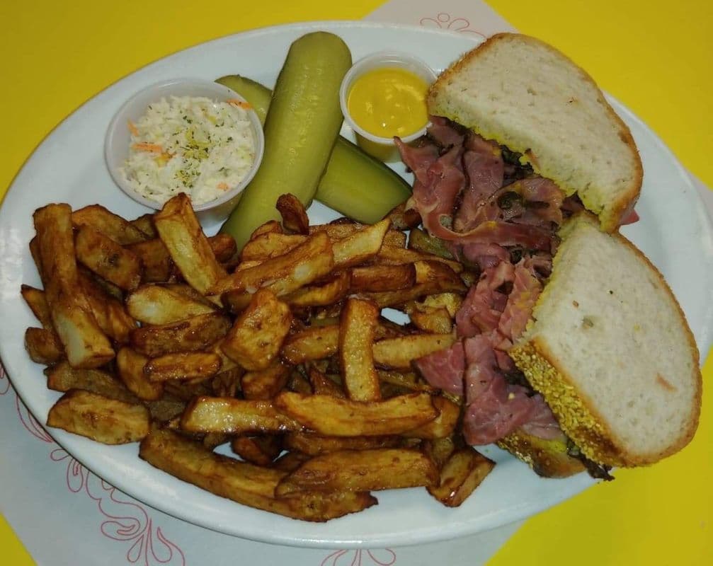 Viande fumée garni / Smoked Meat Garni