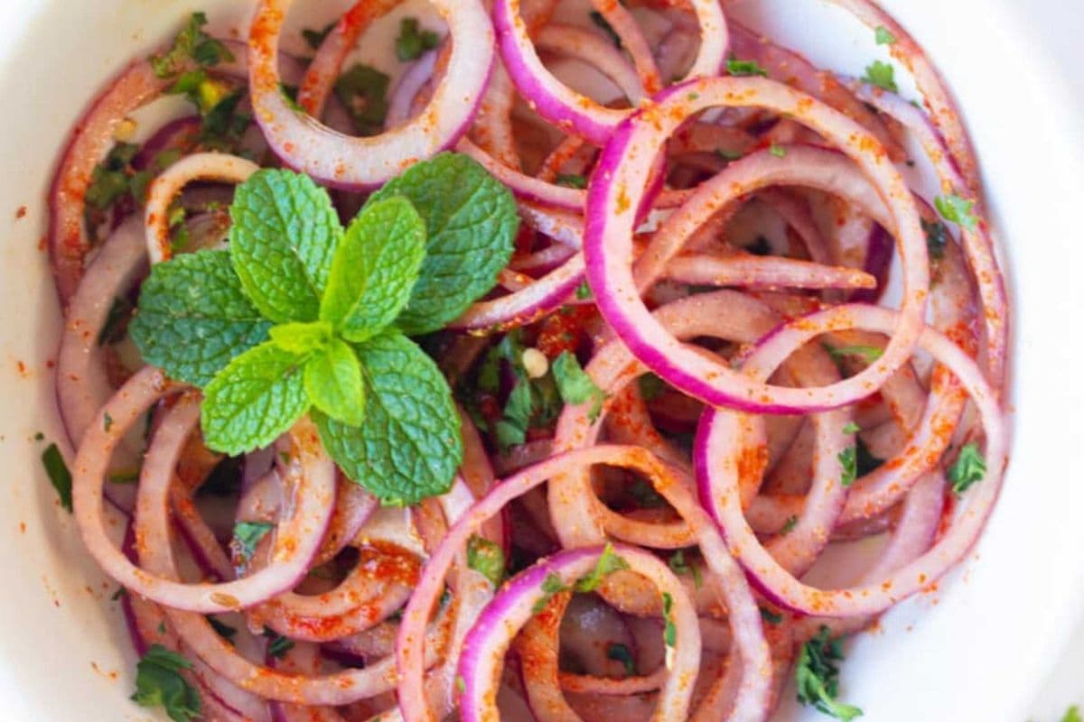 Onion salad