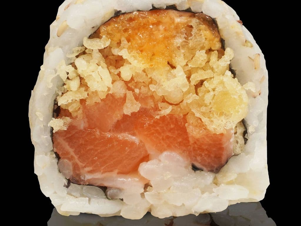 WOW - Deal Spicy Crunchy Salmon Roll