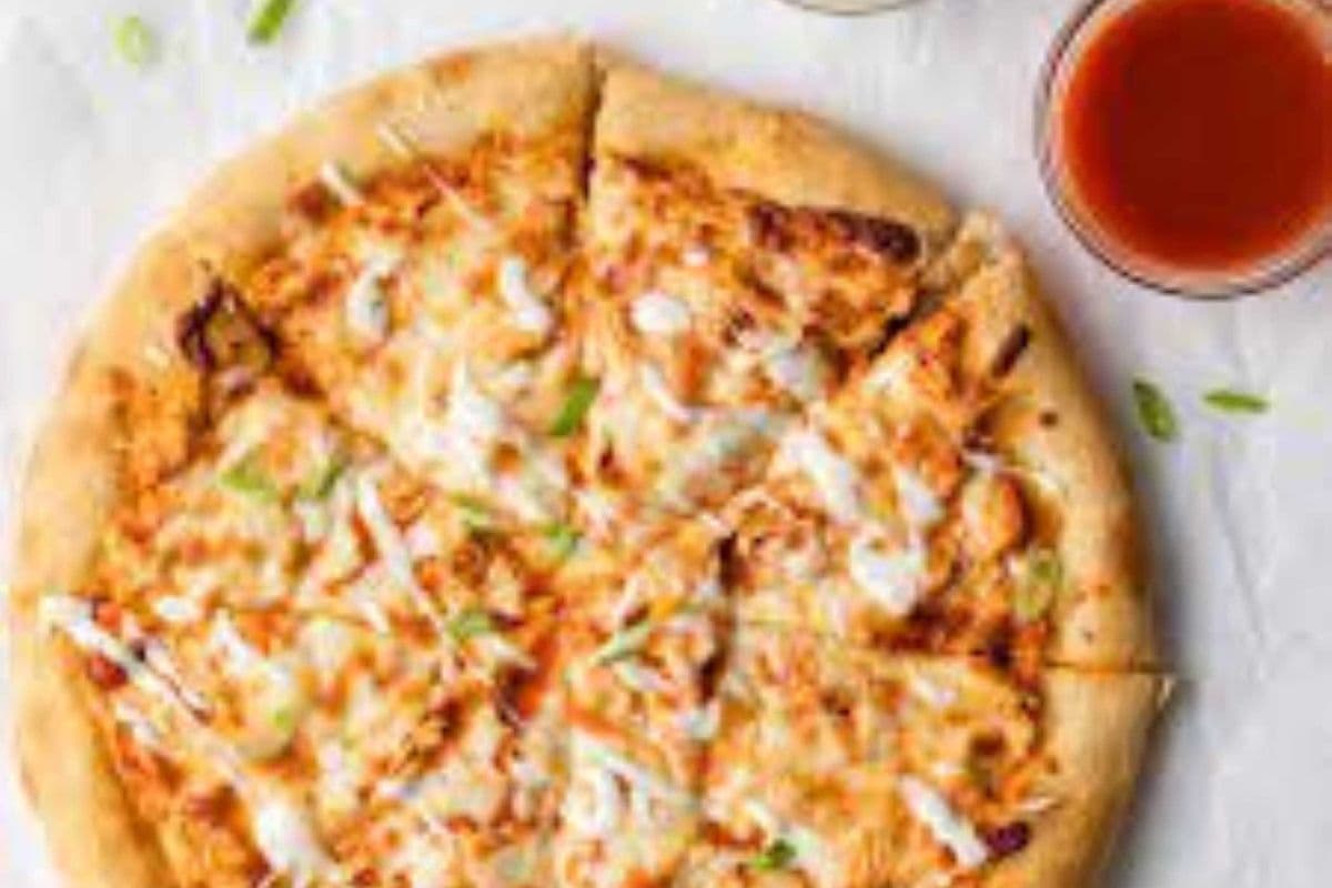 #7 - 10" Buffalo Chicken Pizza