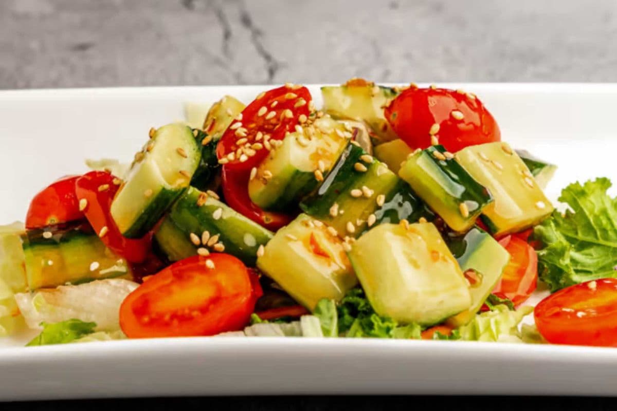 Saigon Cucumber and Tomato Salad (Salat Chua dua Chuot)
