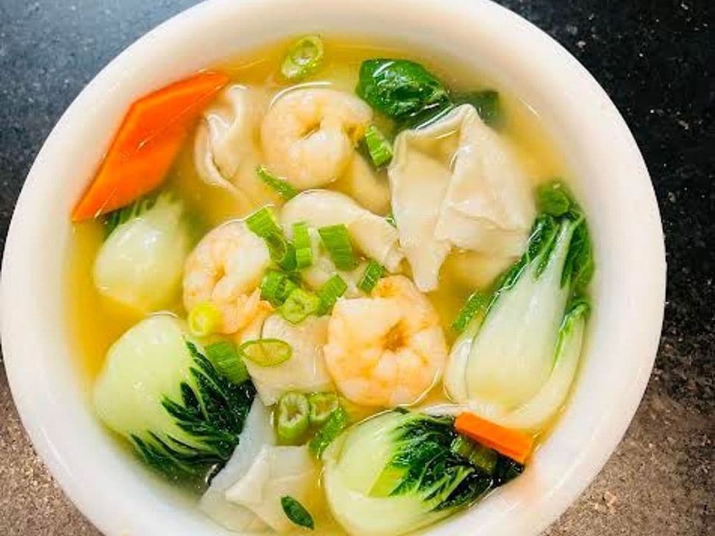 Wor Wonton & Seafood Soup 窝云吞