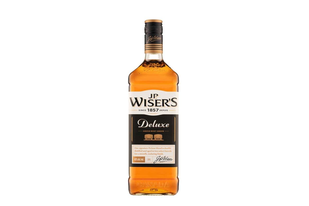 JP Wiser's Deluxe (1.14 L Bottle) (1 x 1.14 L Bottle)