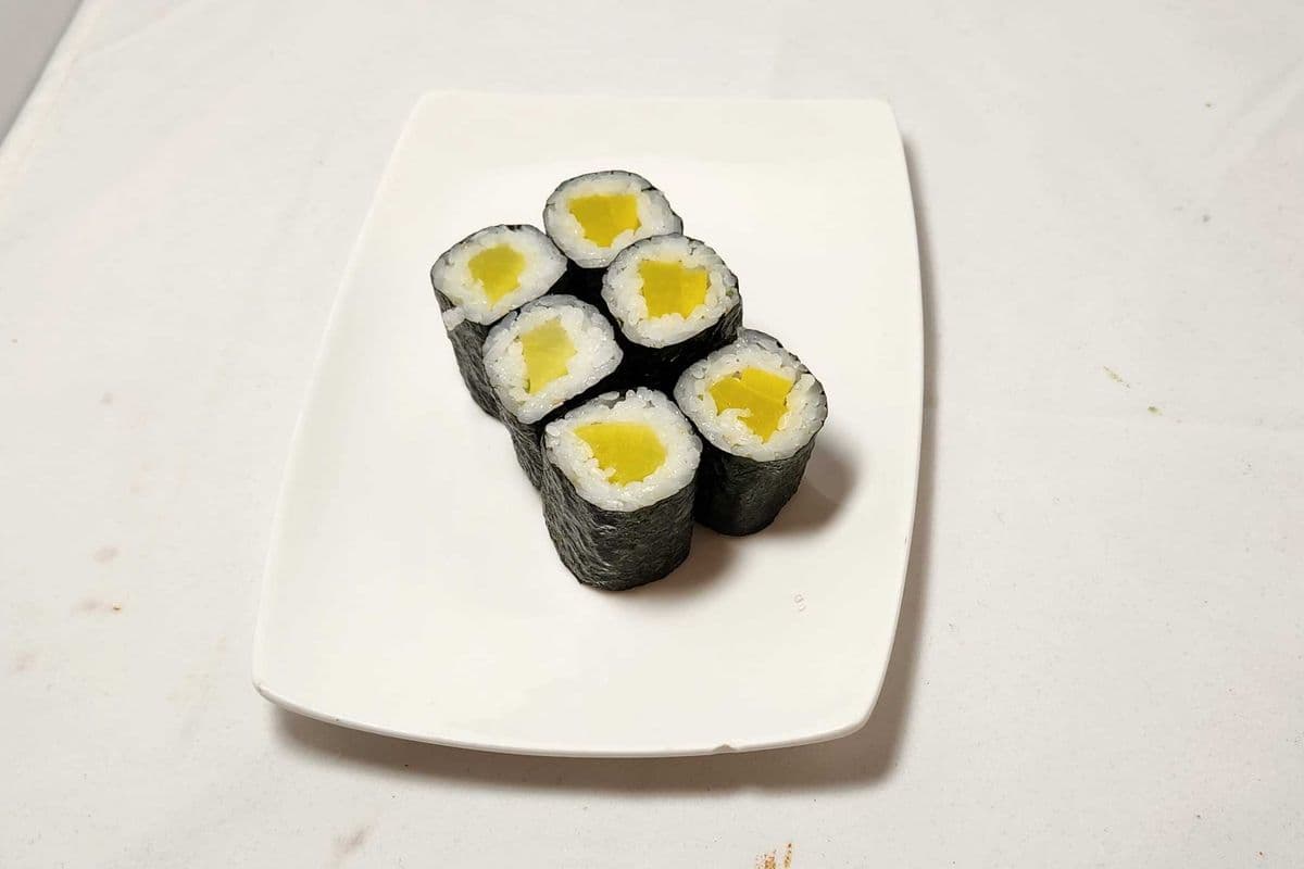 Oshinko Roll (6 pcs)