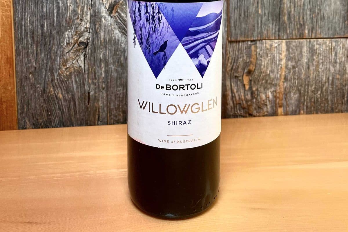SHIRAZ RED WINE BOTTLE